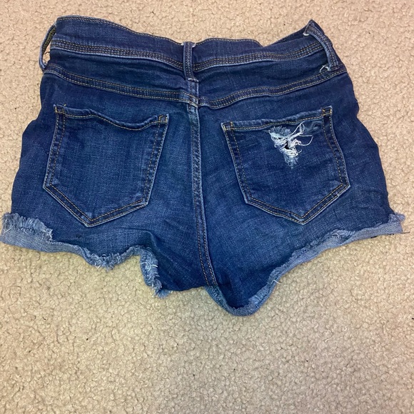 Hollister shorts - Picture 3 of 3